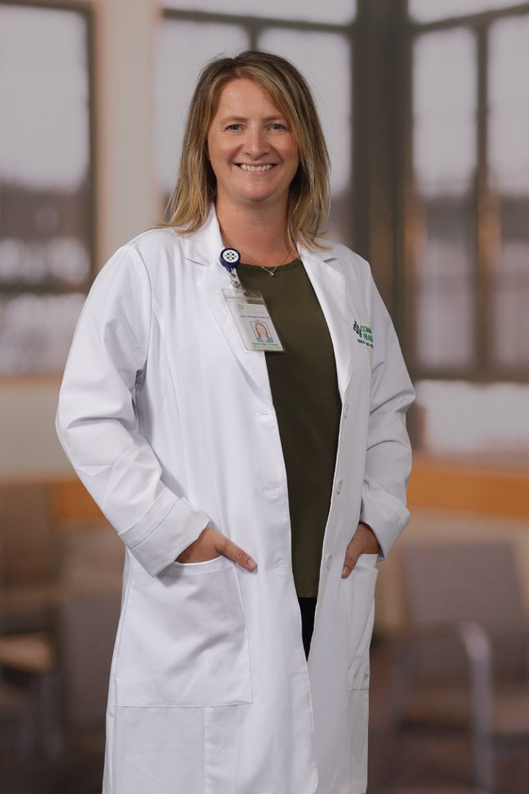 Katie Richards-Peelle, FNP